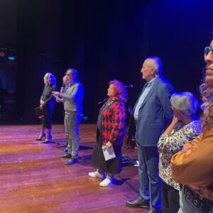 PHOTO-2025-10-27-09-35-22 Quando il biglietto si paga… in beni di prima necessità! La bellissima iniziativa al Teatro Moderno di Agliana.