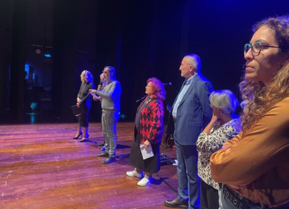 Quando il biglietto si paga… in beni di prima necessità! La bellissima iniziativa al Teatro Moderno di Agliana.