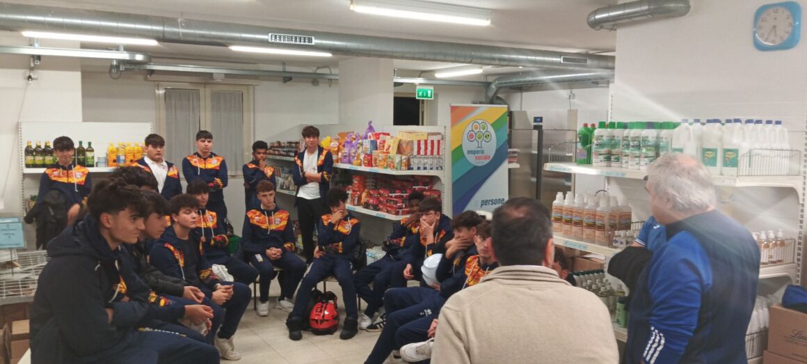 Quando lo sport incontra la solidarietà: l’Olimpia Quarrata all’Emporio Sociale