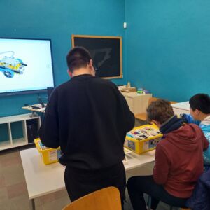 20251127_180728 Stampa 3D e thinkering al Fablab di IUSTUSPACE