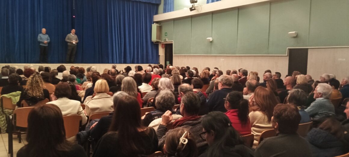 IMG_20260222_171352 Oltre 150 persone a teatro per sostenere il Pozzo di Giacobbe